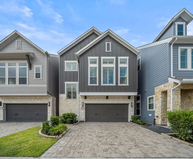 property at 10971 Swang Link Dr