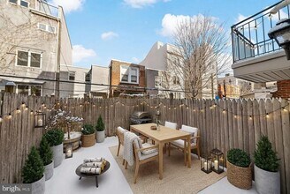 1517 Latona St in Philadelphia, PA - Building Photo - Building Photo