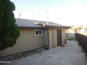 608 Thames Dr in El Paso, TX - Building Photo - Building Photo