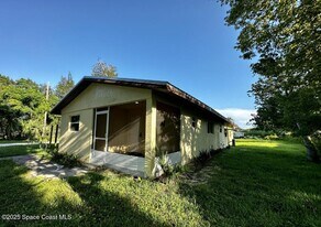 1153 Carlton Dr in Melbourne, FL - Building Photo