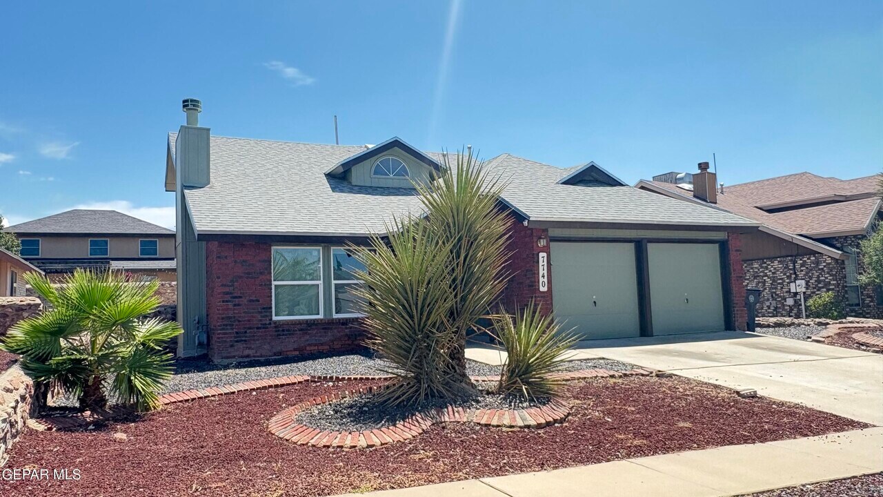 7740 Luz De Camino Way in El Paso, TX - Building Photo