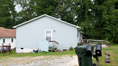 100 Evans Ave in Thomasville, NC - Building Photo - Building Photo