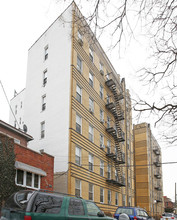 2044 E 13th St in Brooklyn, NY - Building Photo - Building Photo