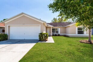 13117 Moonflower Ct in Clermont, FL - Building Photo
