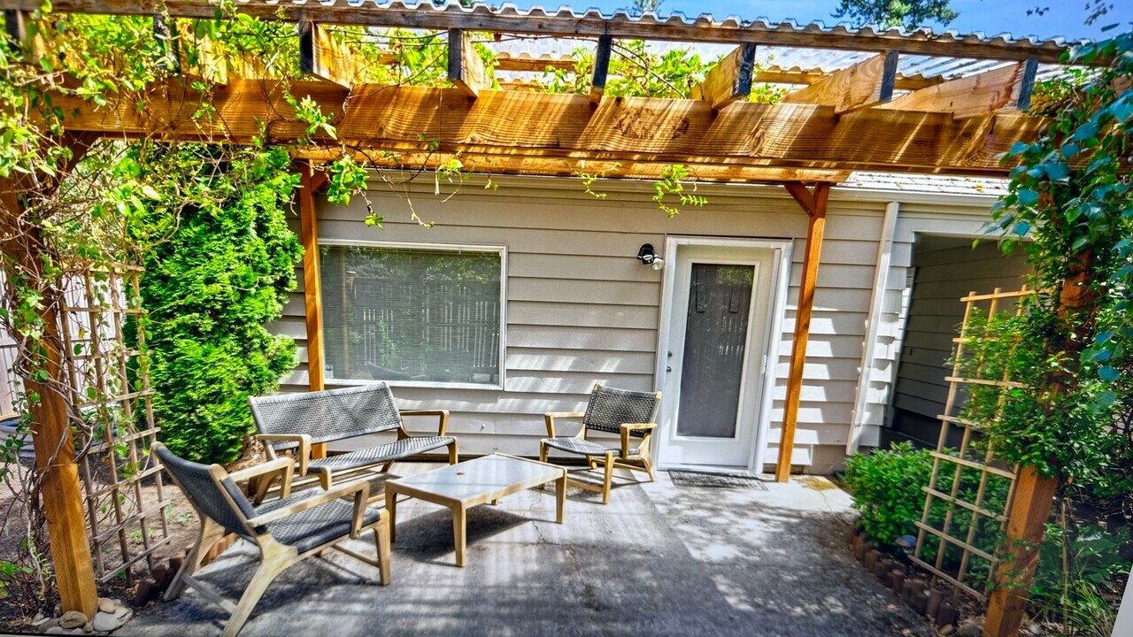 5436 SE 52nd Ave in Portland, OR - Building Photo