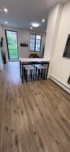 35-20 Leavitt St in New York, NY - Building Photo - Building Photo