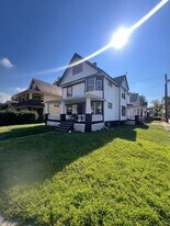 444 E 124th St in Cleveland, OH - Building Photo