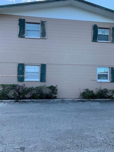 1719 Dixon Blvd in Cocoa, FL - Foto de edificio - Building Photo