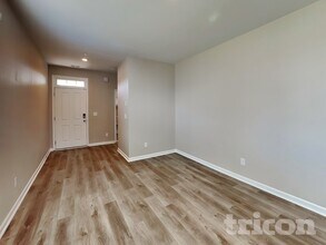 9150 War Eagles Way in Ashland City, TN - Foto de edificio - Building Photo