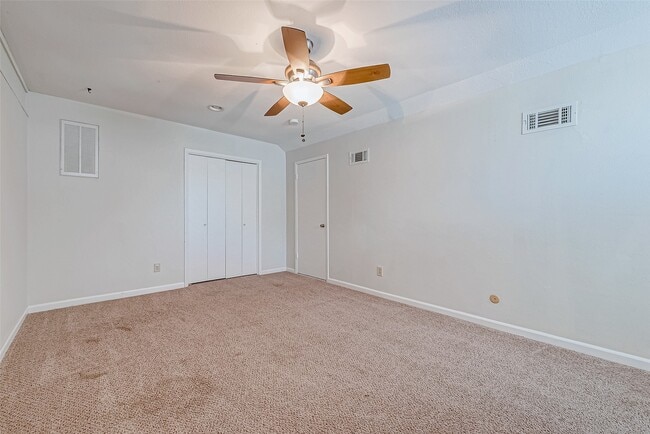 property at 2022 Highland Hills Dr