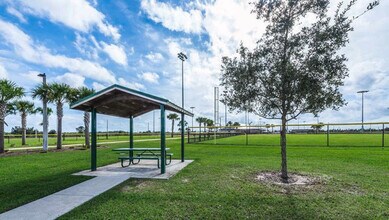 Preserve at Poinciana in Kissimmee, FL - Foto de edificio - Building Photo