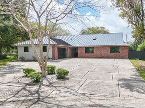 9620 NW 26th Ct in Hollywood, FL - Building Photo - Building Photo
