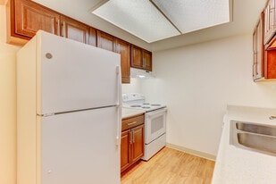 Heritage Apartments in Arvada, CO - Building Photo