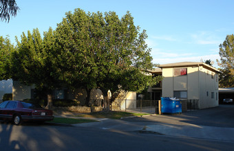 1773 W Sumac Ln in Anaheim, CA - Building Photo - Building Photo