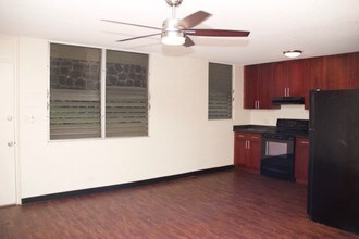 275 Auwaiolimu St-Unit -112 + Pkg#14 & 17 in Honolulu, HI - Building Photo - Building Photo
