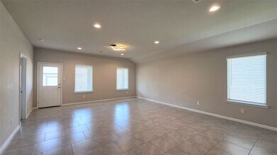 3518 Windham Way in Katy, TX - Foto de edificio - Building Photo