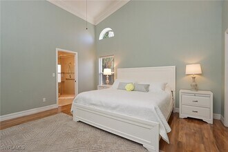 242 Belville Blvd in Naples, FL - Foto de edificio - Building Photo