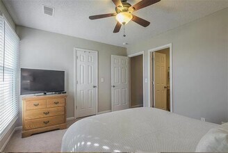 13003 Washington Ct in Kansas City, KS - Building Photo - Building Photo