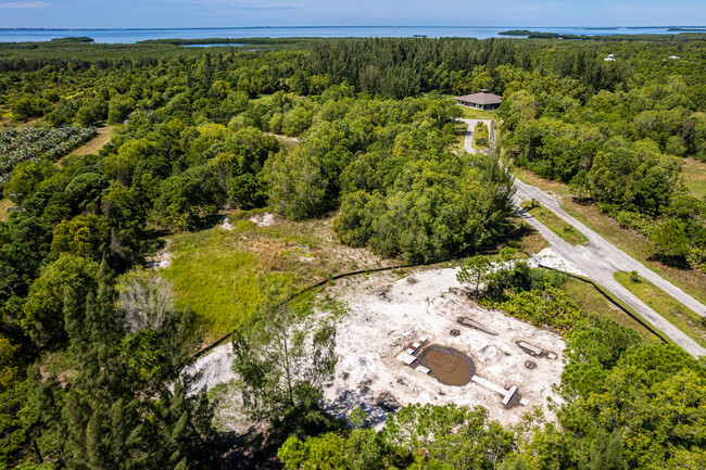 Villages of Pine Island 120 Four-Plex Lots in Saint James City, FL - Building Photo - Building Photo