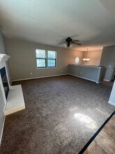 603 SE 125th Rd in Warrensburg, MO - Building Photo - Building Photo
