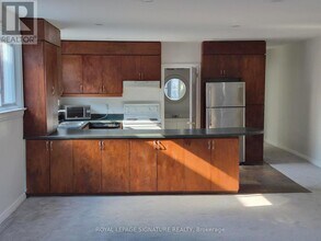 344 Roselawn Ave in Toronto, ON - Building Photo - Building Photo