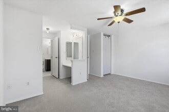 5377 Harbor Ct Dr in Alexandria, VA - Building Photo - Building Photo