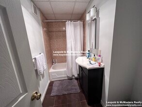84 Park St, Unit A in Boston, MA - Building Photo - Building Photo