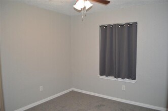 314 Robin St in Deer Park, TX - Building Photo - Building Photo