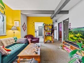 1148 13th Av E in Vancouver, BC - Building Photo - Building Photo