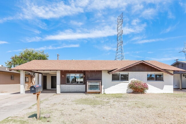 property at 1544 E Clover