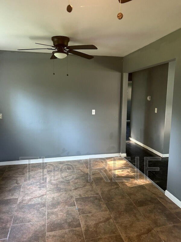 6069 Natchez Dr in Mount Morris, MI - Building Photo - Building Photo