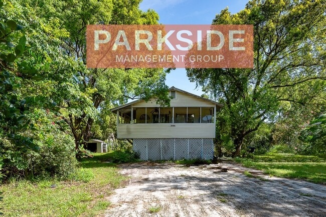 property at 1094 N Lakewood Ave