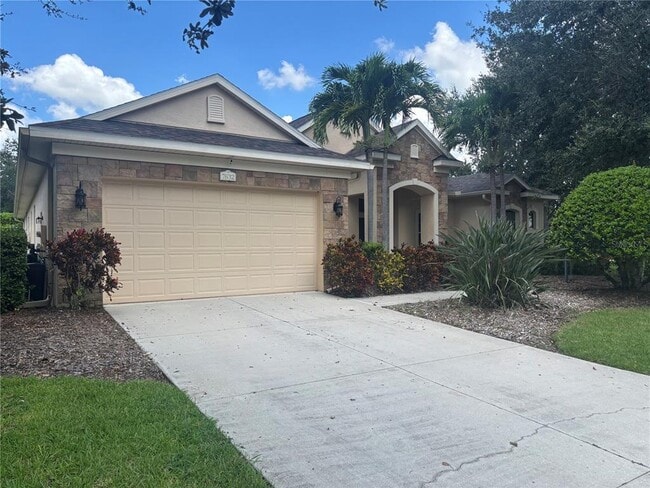 property at 7632 Drayton Cir