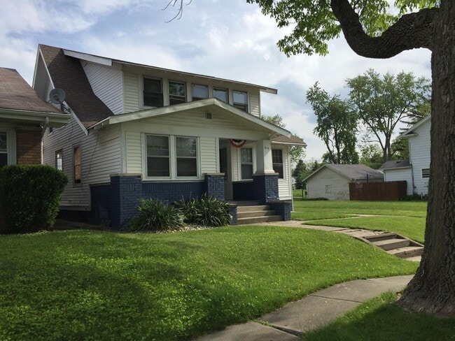 812 Florence Ave, Unit 1