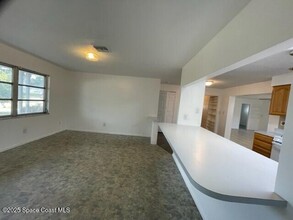 170 Barbados Dr in Merritt Island, FL - Foto de edificio - Building Photo