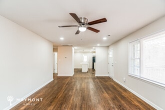 812 Terrace View Dr, Unit E1116 in Chapel Hill, NC - Foto de edificio - Building Photo