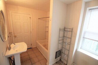 2829 W Girard Ave in Philadelphia, PA - Building Photo - Building Photo