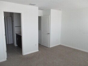 6325 Fairmont Ln in Palmetto, FL - Building Photo - Building Photo