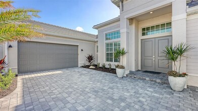 17330 Opal Sand Dr in Venice, FL - Foto de edificio - Building Photo