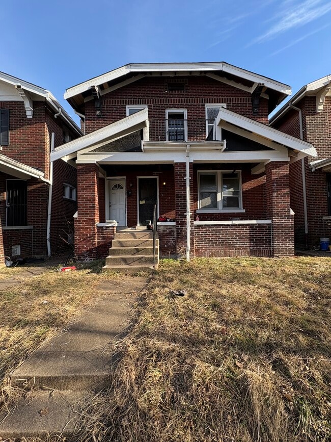 property at 3334 Aubert Ave