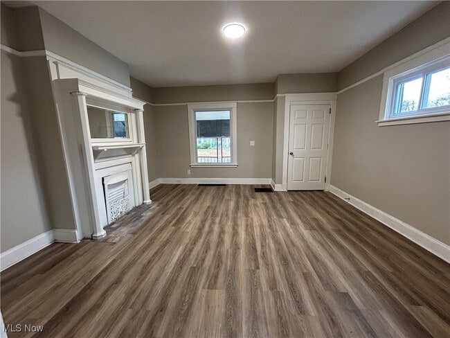 7417 Linwood Ave in Cleveland, OH - Building Photo - Building Photo