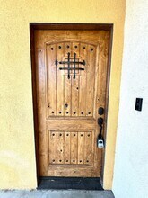 645 E 78th St in Los Angeles, CA - Building Photo - Building Photo