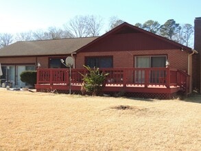 2549 Bogese Dr in Petersburg, VA - Building Photo - Building Photo