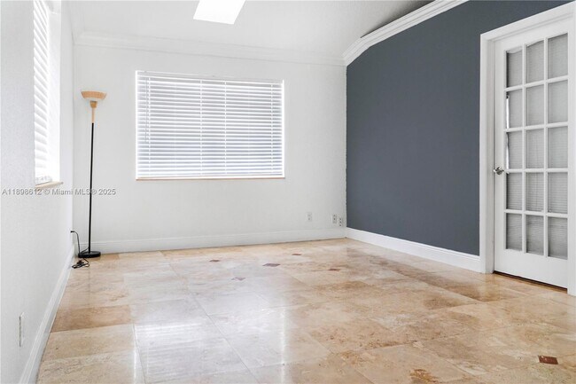 21533 SW 87th Ct in Cutler Bay, FL - Foto de edificio - Building Photo