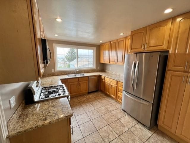 475 Leland Ave in San Francisco, CA - Building Photo - Building Photo