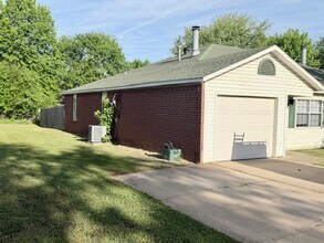 1317 N Boxley Ave in Fayetteville, AR - Building Photo - Building Photo