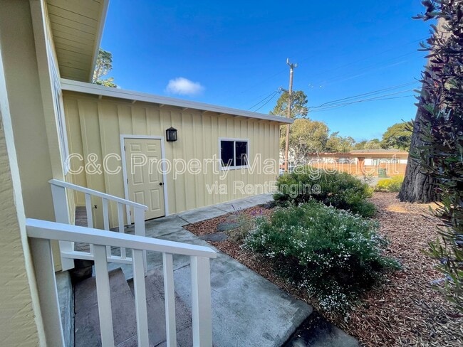 1319 Miles Ave in Pacific Grove, CA - Building Photo - Building Photo
