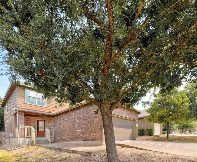 5624 Emma Thompson Way in Austin, TX - Foto de edificio - Building Photo