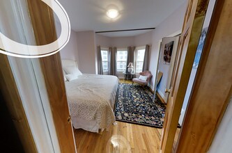 1031 Tremont St, Unit 4 in Boston, MA - Building Photo - Building Photo