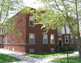 5401 W Parker Ave in Chicago, IL - Building Photo - Building Photo